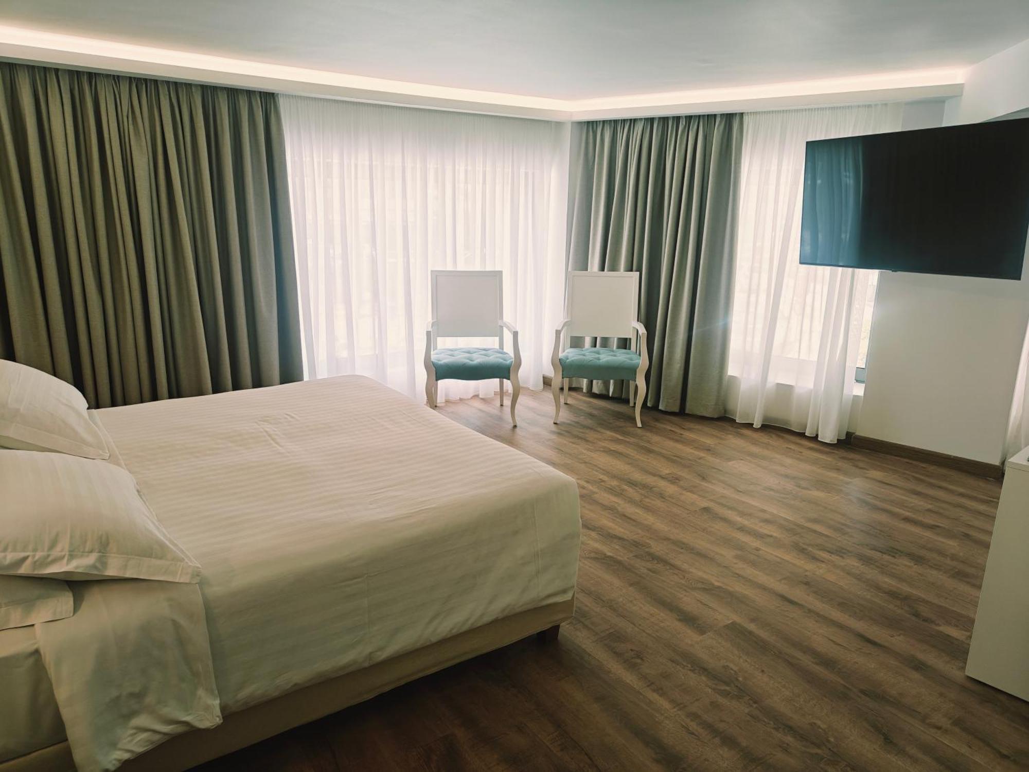 Ibiscus Hotel Rhodes City Bagian luar foto