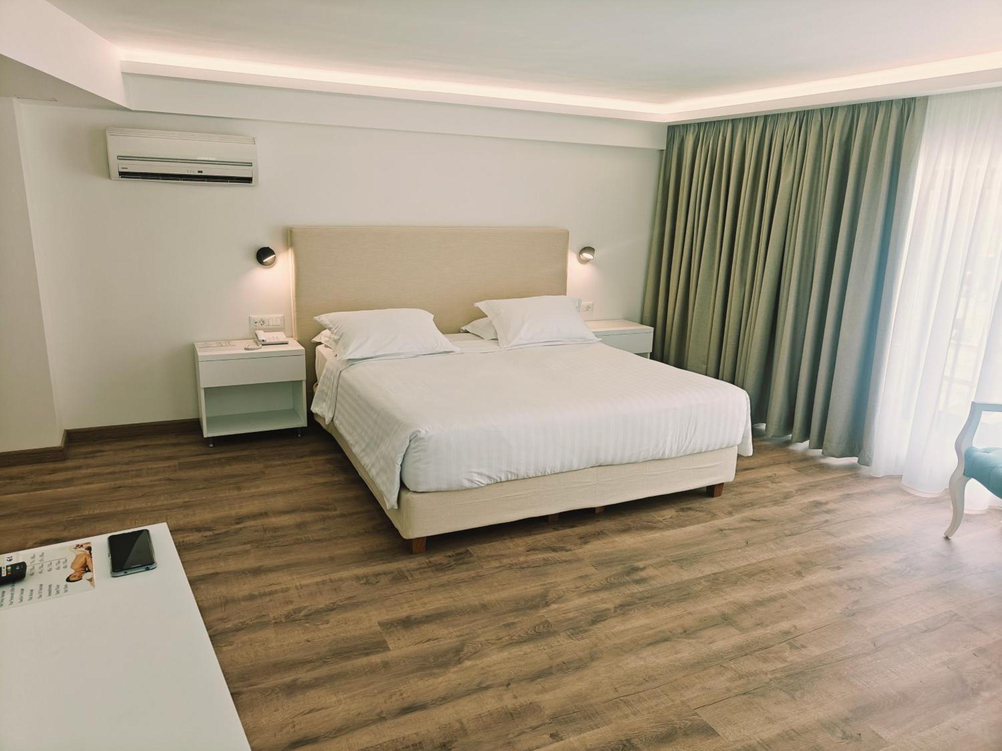 Ibiscus Hotel Rhodes City Bagian luar foto