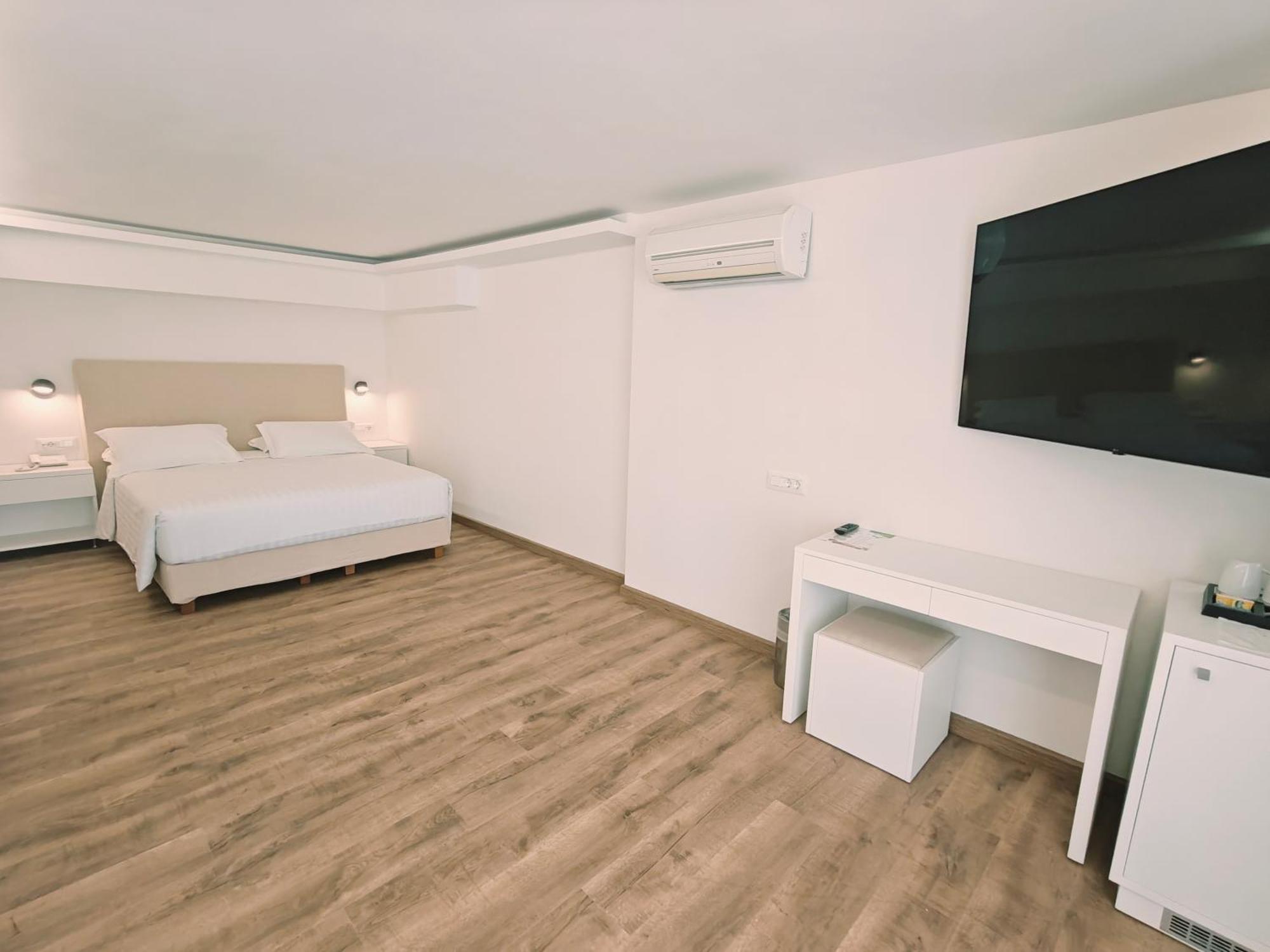 Ibiscus Hotel Rhodes City Bagian luar foto