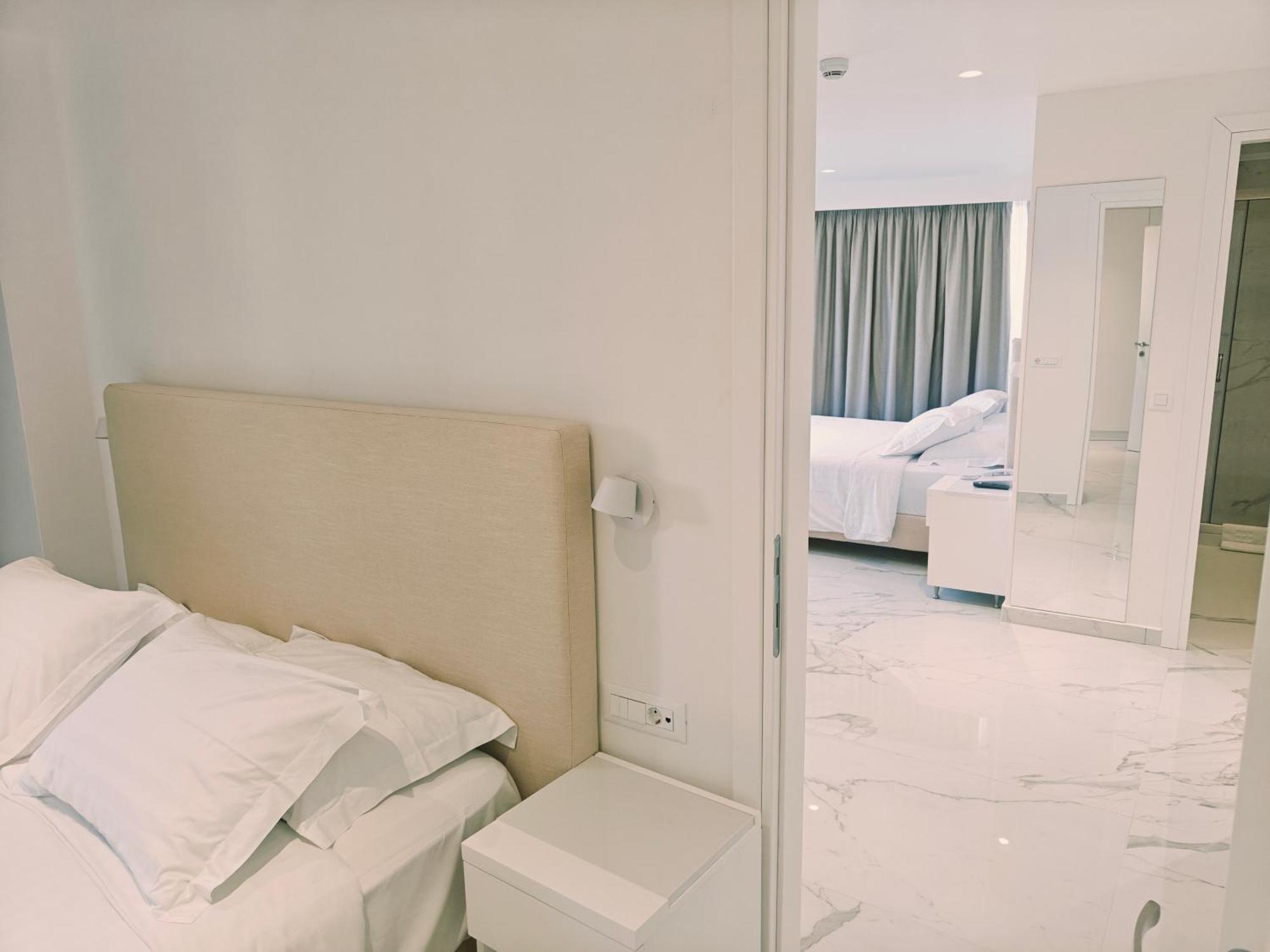 Ibiscus Hotel Rhodes City Bagian luar foto